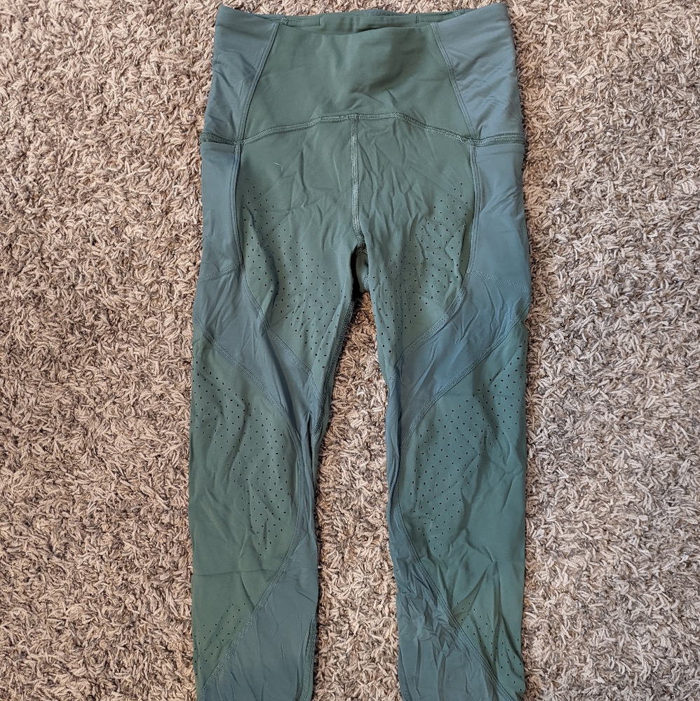 Lululemon Uncovered Strength Crop